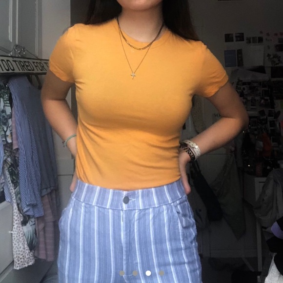 SOLD mustard yellow fitted crewneck baby tee - Picture 3 of 4